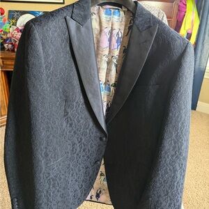 Robert Graham Black Jacquard Peak Lapel Tuxedo Jacket with Printed Lining